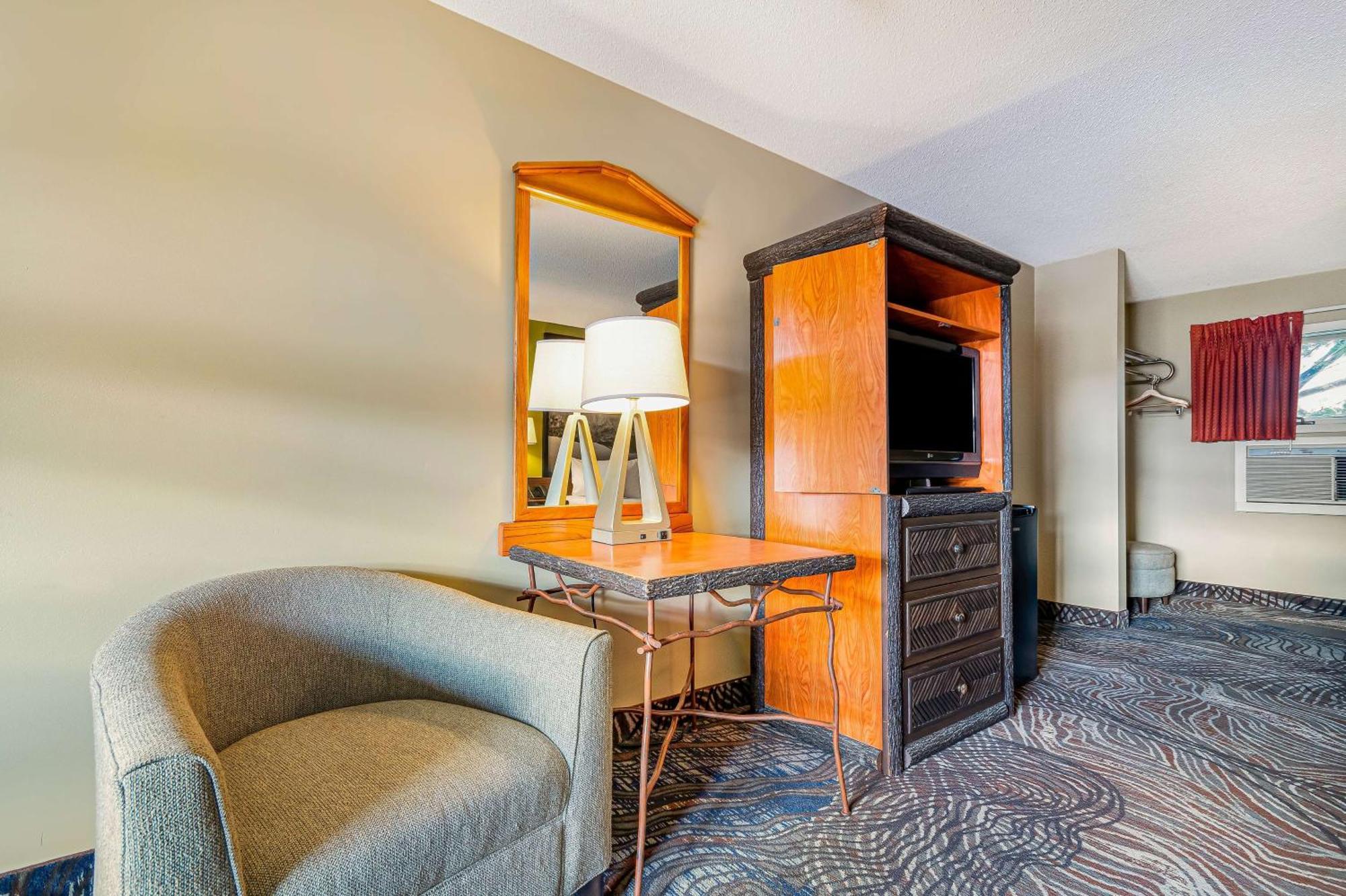 Super 8 By Wyndham Lake George/Downtown Buitenkant foto