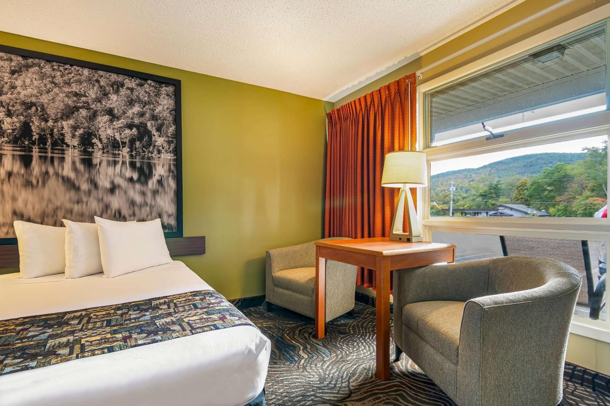 Super 8 By Wyndham Lake George/Downtown Buitenkant foto